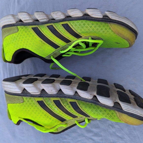 Adidas Ultra Boost 4.0 - Picture 2 of 5